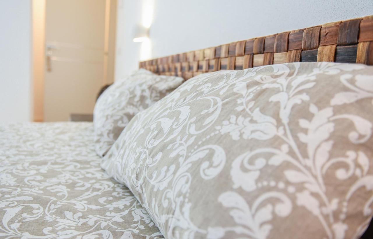 Tatta & Nanna Rooms Oliena Ngoại thất bức ảnh